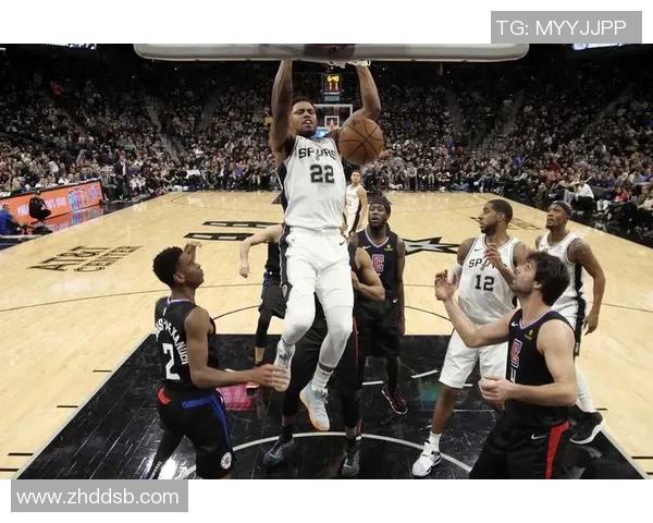 2014至2015赛季NBA季后赛马刺与快船激战回顾与精彩瞬间分析